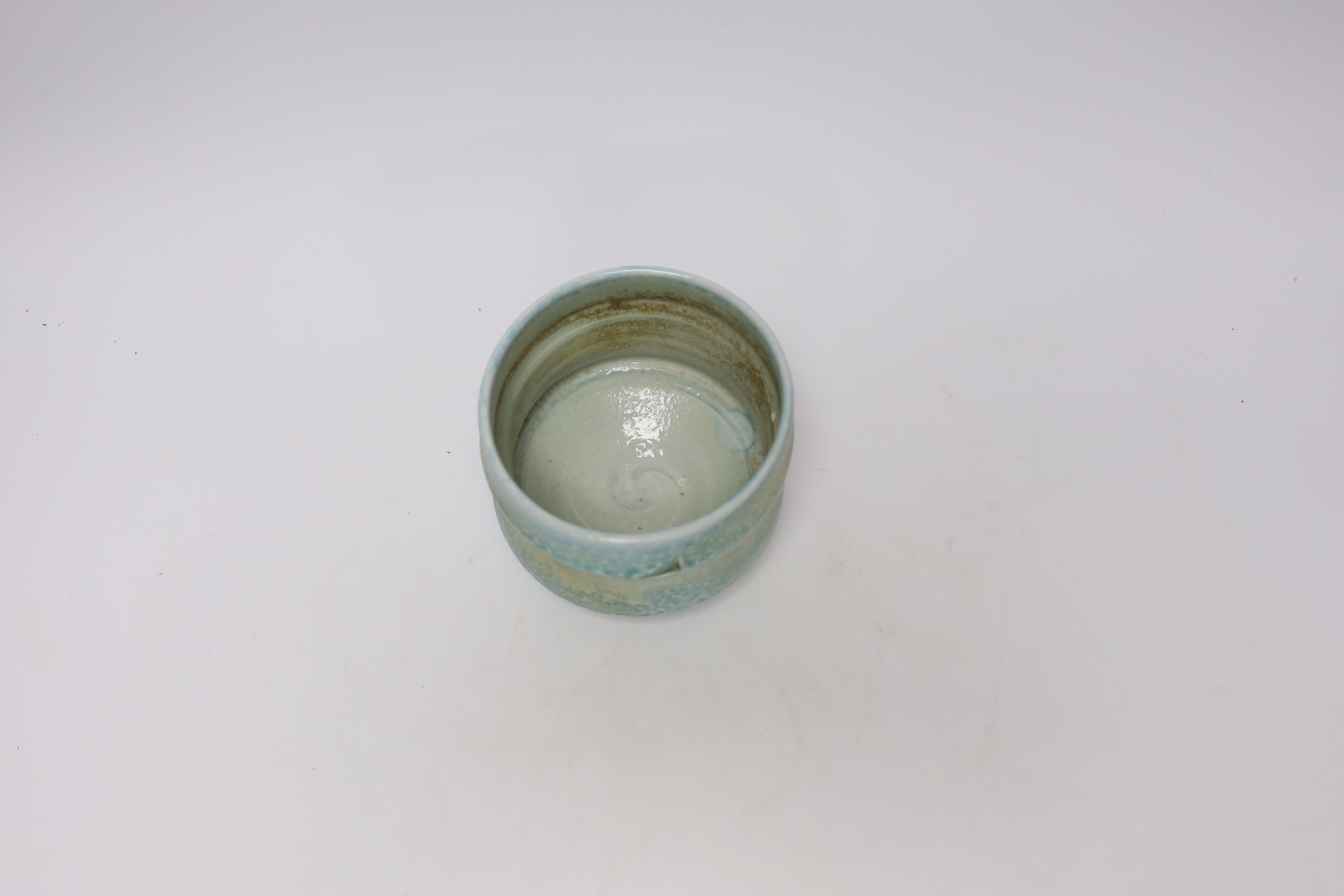 Jack and Joan Doherty, Leach St Ives pottery, a soda vapour glazed chawan, 10cm